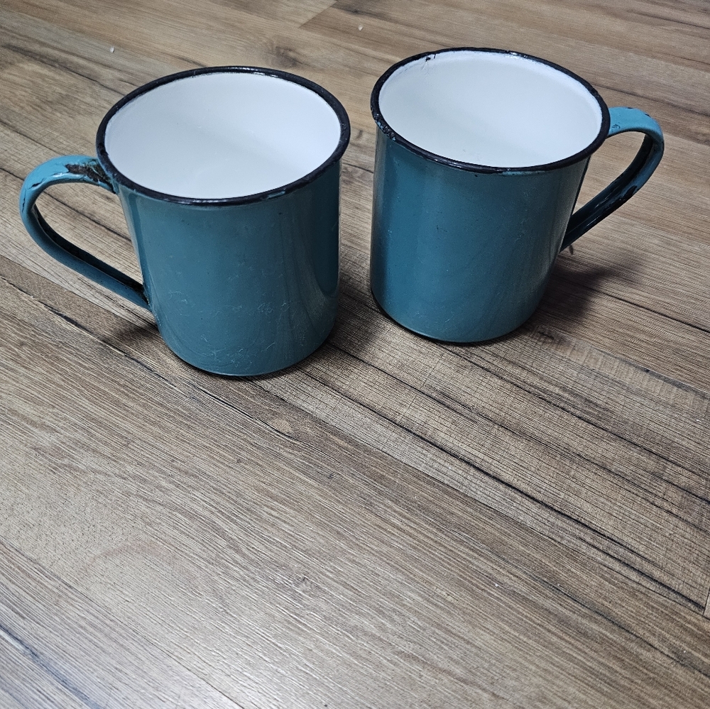 Set of 2 vintage Japan enameled mugs